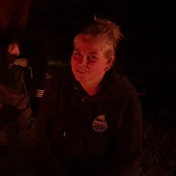 Meet your Posher, Genevieve - Picture 1 of 1